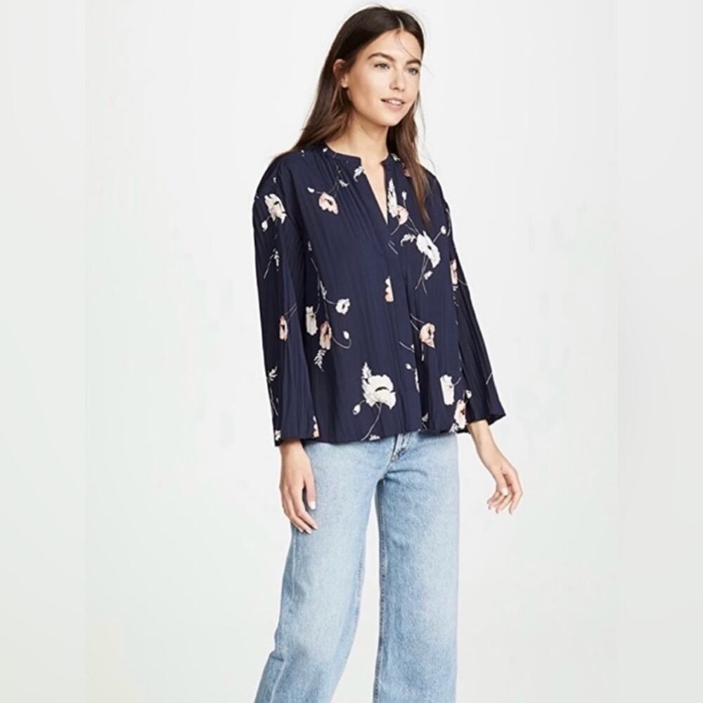 Vince Tossed Poppy Pleated 3/4 Sleeve Blouse (size L) - Picture 2 of 9